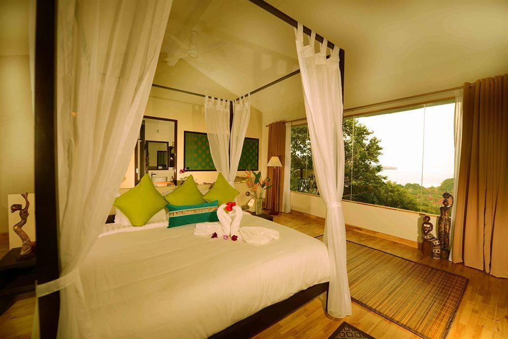 Ambong Rainforest Retreat Pantai Tengah  Dış mekan fotoğraf
