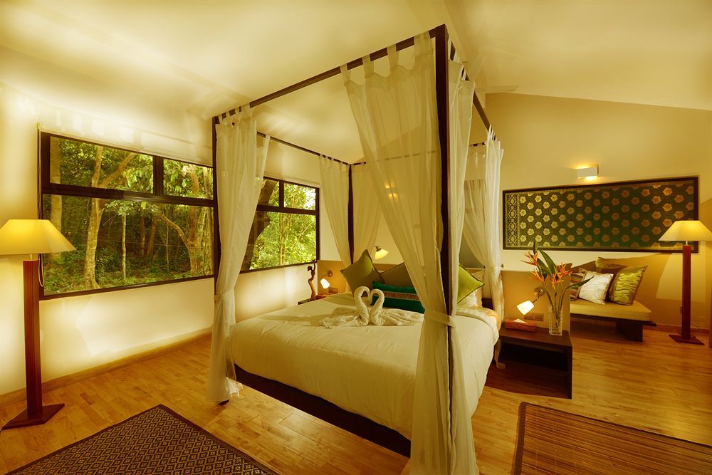 Ambong Rainforest Retreat Pantai Tengah  Dış mekan fotoğraf