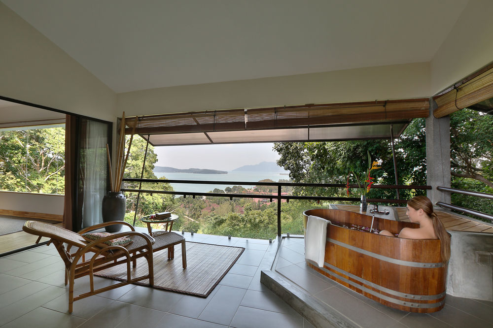 Ambong Rainforest Retreat Pantai Tengah  Dış mekan fotoğraf