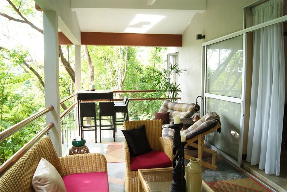 Ambong Rainforest Retreat Pantai Tengah  Dış mekan fotoğraf
